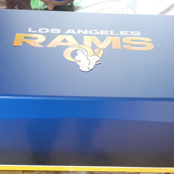 Los Angeles Rams - Picture 2 of 8
